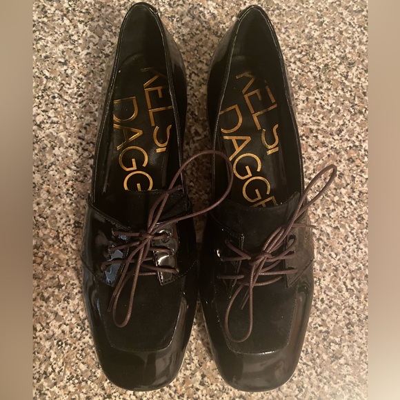 NWOT Women’s Flats - Picture 2 of 6